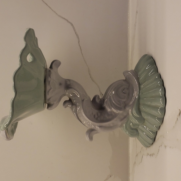 𝅺vintage ceramic soap dish dolphin pedestal green blue 7" x 7" - Picture 5 of 8